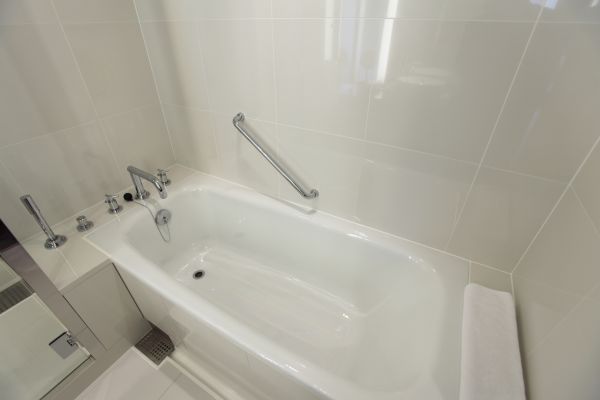 Bathtub Repair in Sparks