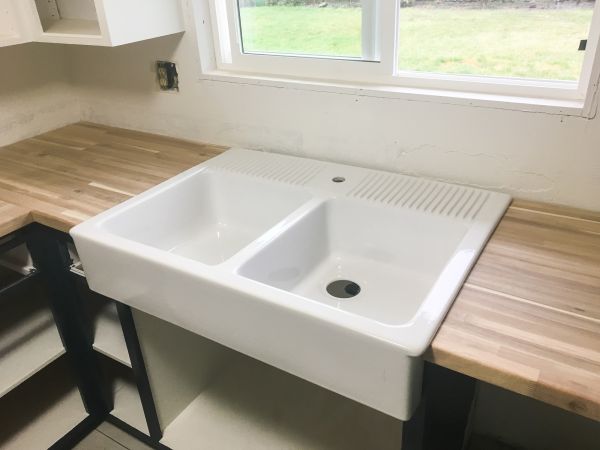 Cost of Chipped Sink Repair in Sparks
