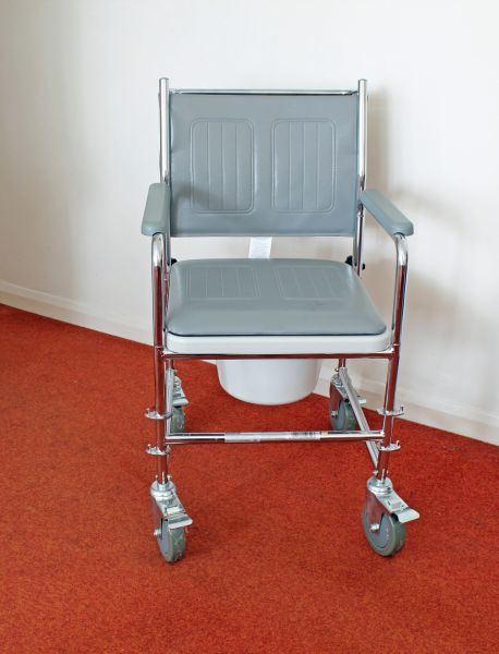 Commode Replacement in Sparks